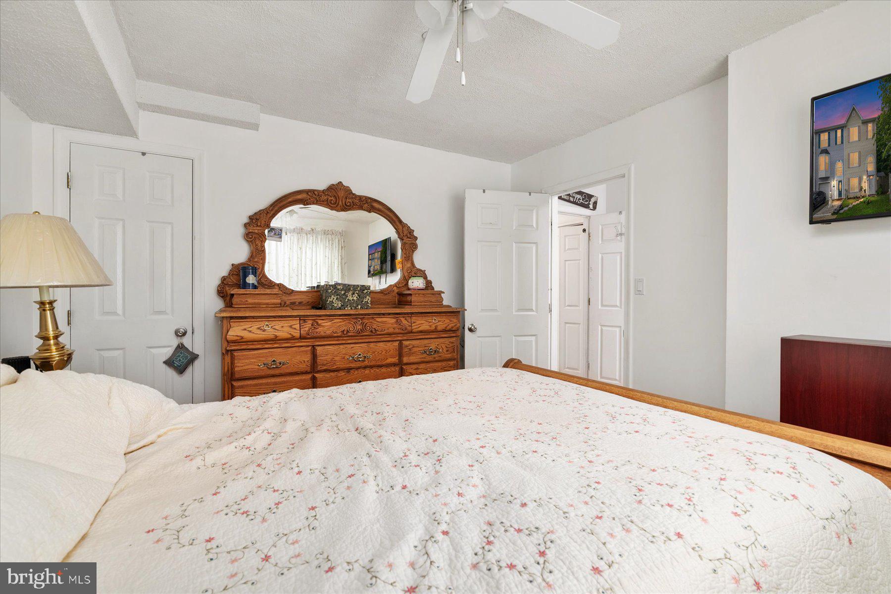 BURNT OAKS - Residential