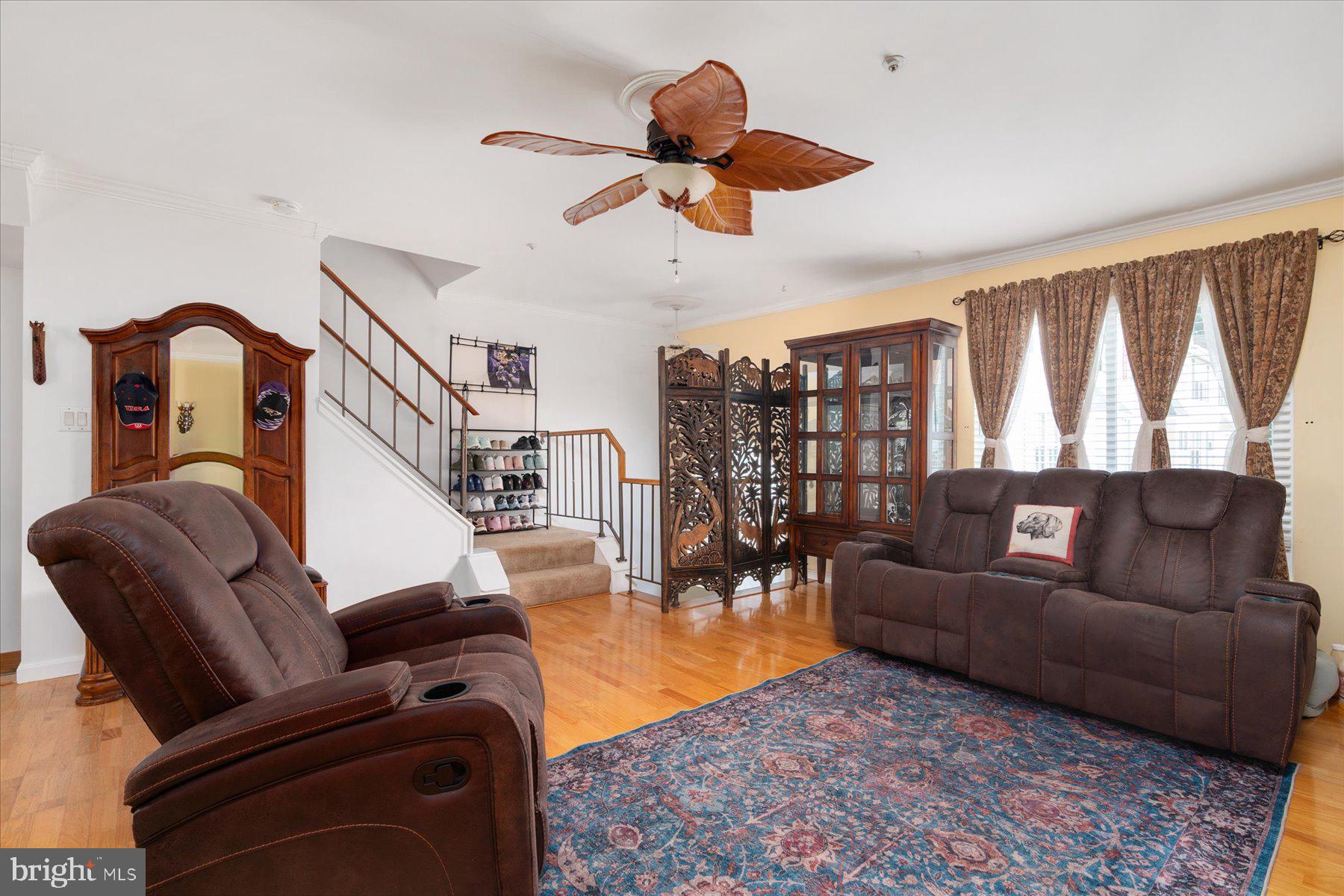 BURNT OAKS - Residential