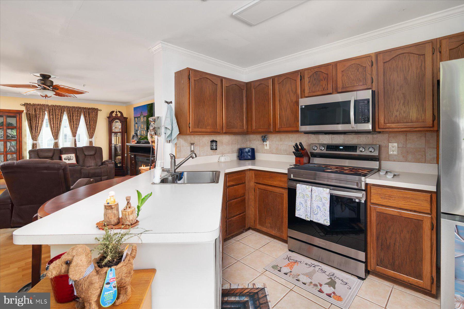 BURNT OAKS - Residential