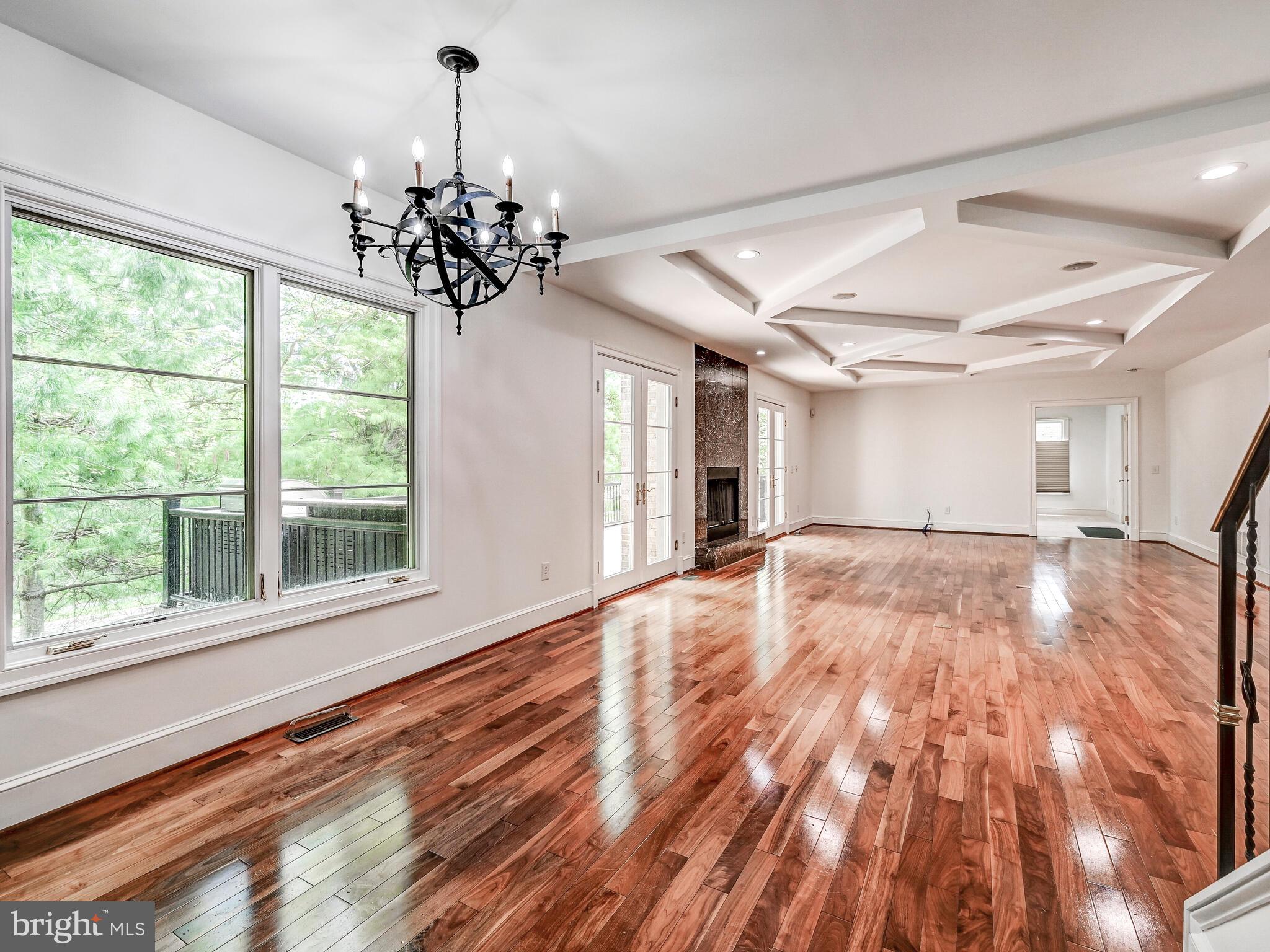 GREY ROCK FLATS - Residential Lease