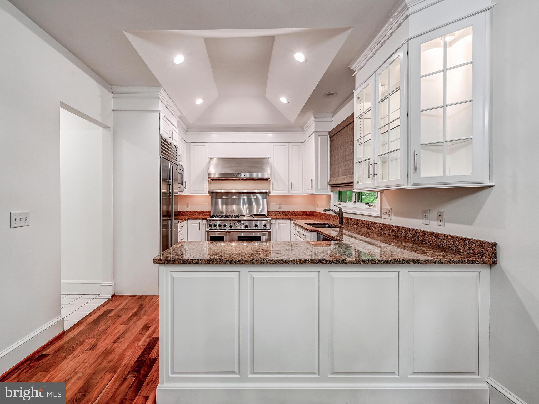 GREY ROCK FLATS - Residential Lease