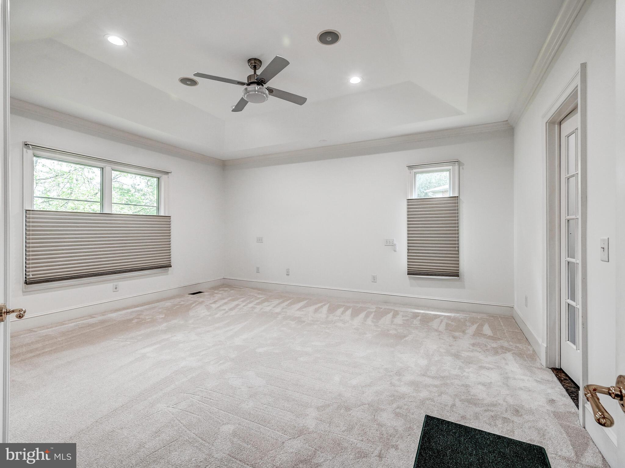 GREY ROCK FLATS - Residential Lease