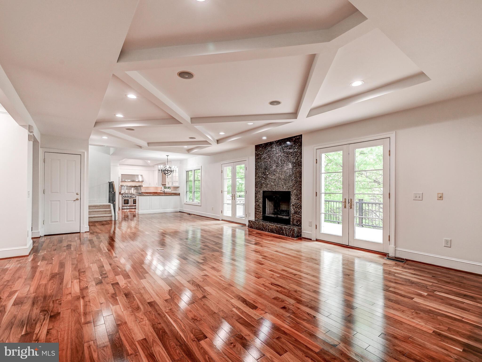 GREY ROCK FLATS - Residential Lease