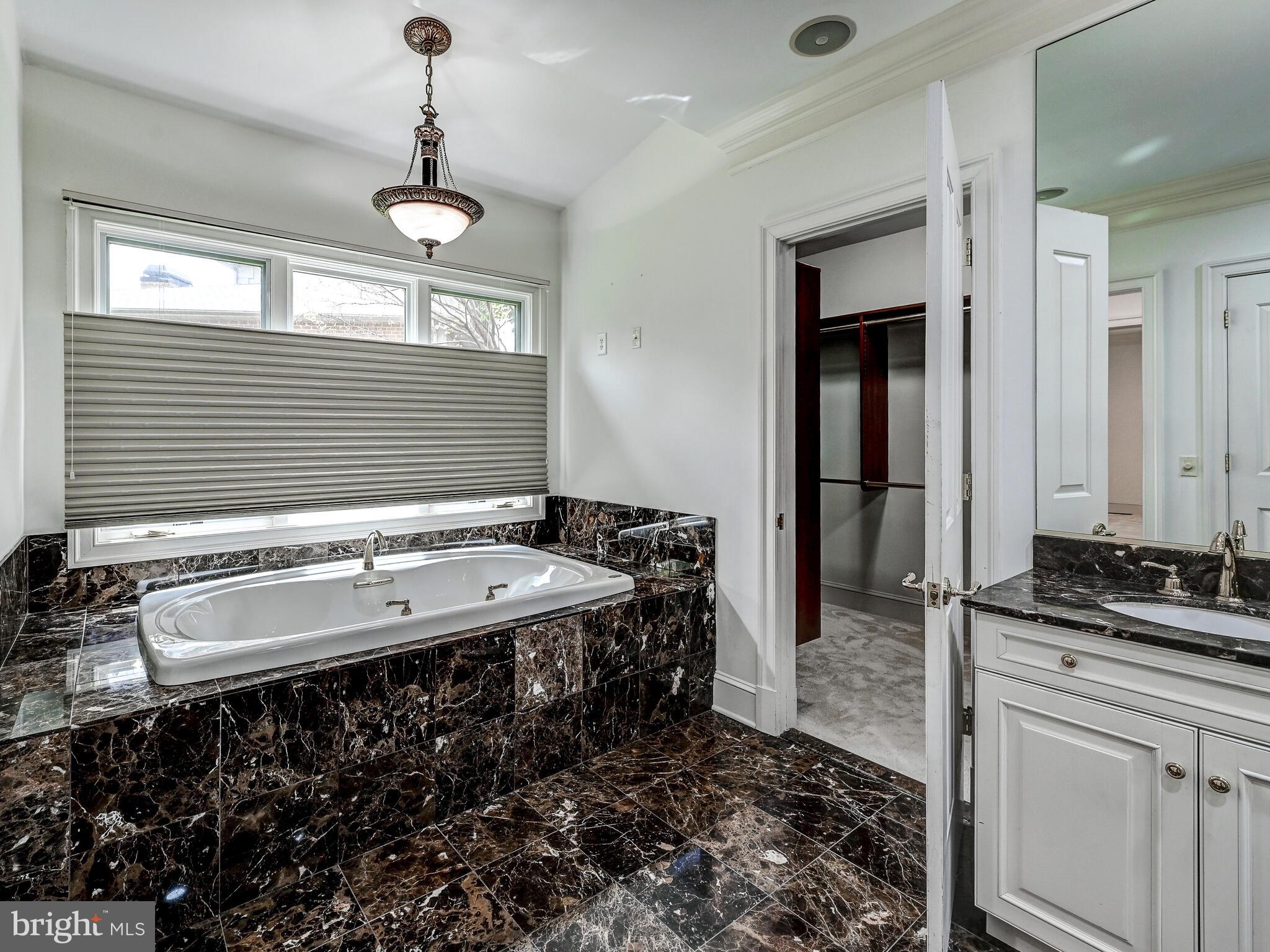 GREY ROCK FLATS - Residential Lease