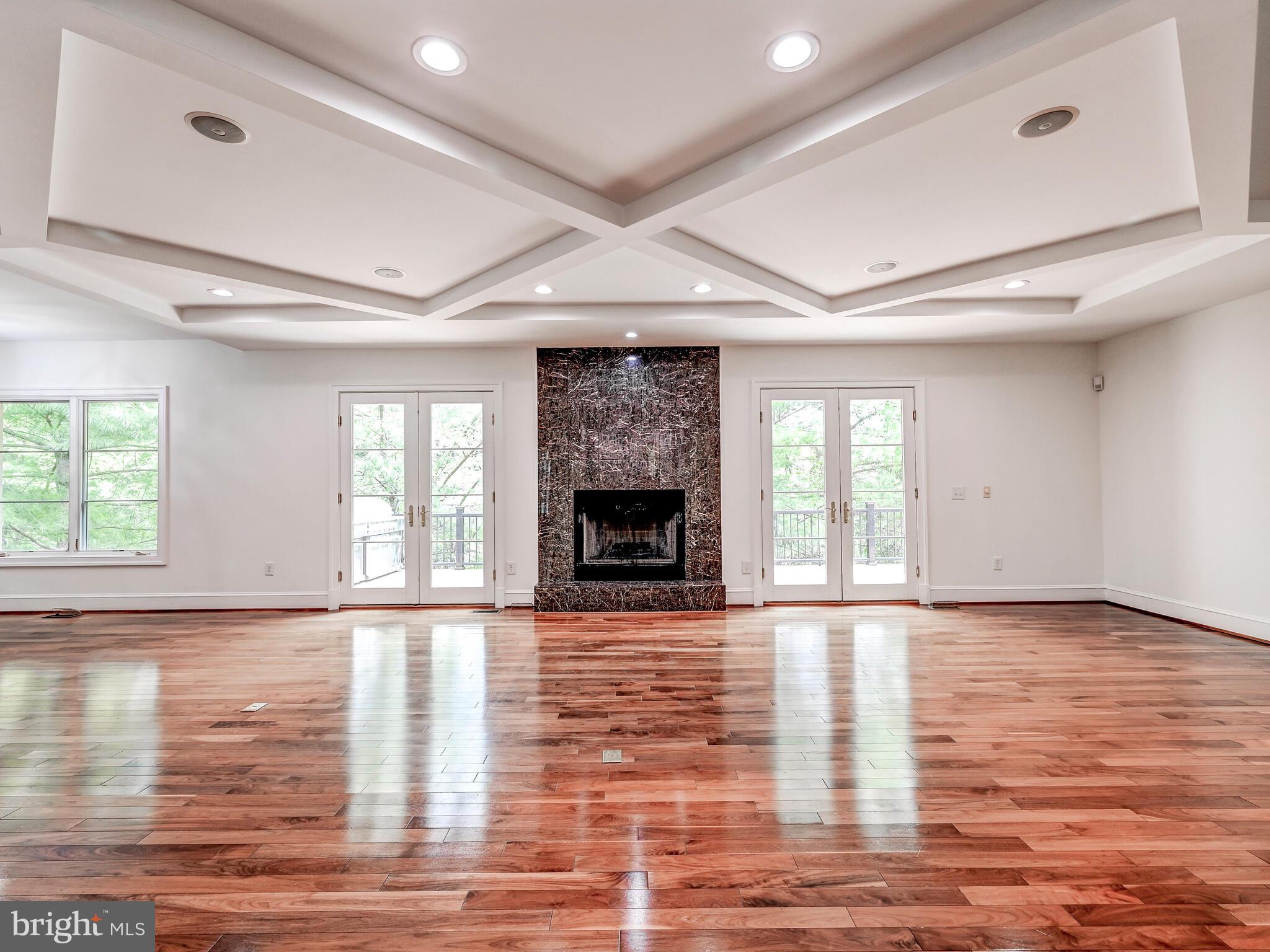 GREY ROCK FLATS - Residential Lease