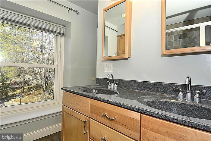 LAKEWOOD HILLS - Residential