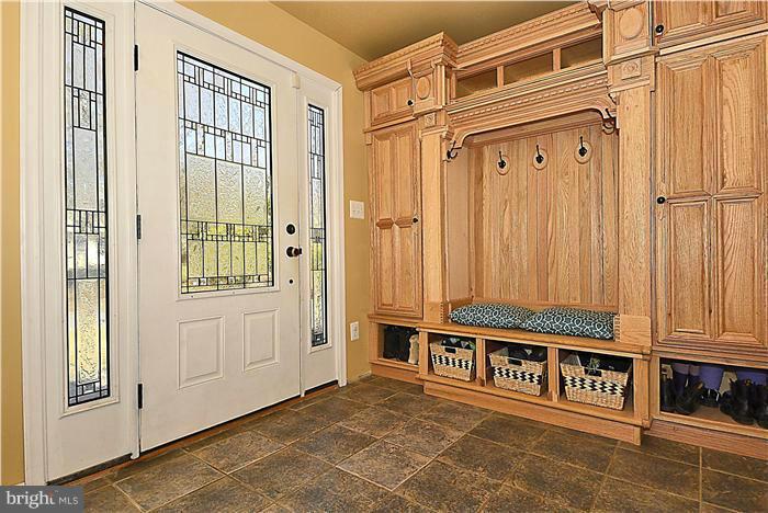 LAKEWOOD HILLS - Residential