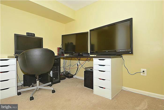 LAKEWOOD HILLS - Residential