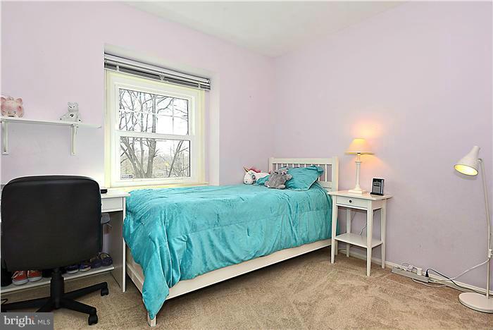 LAKEWOOD HILLS - Residential