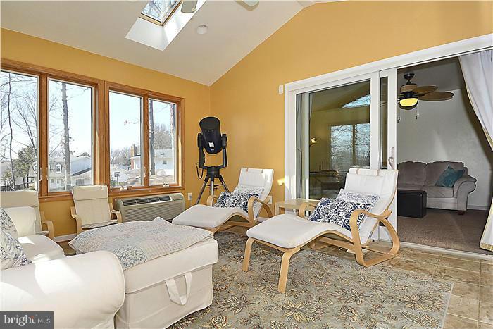 LAKEWOOD HILLS - Residential