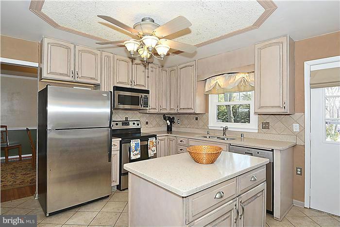 LAKEWOOD HILLS - Residential