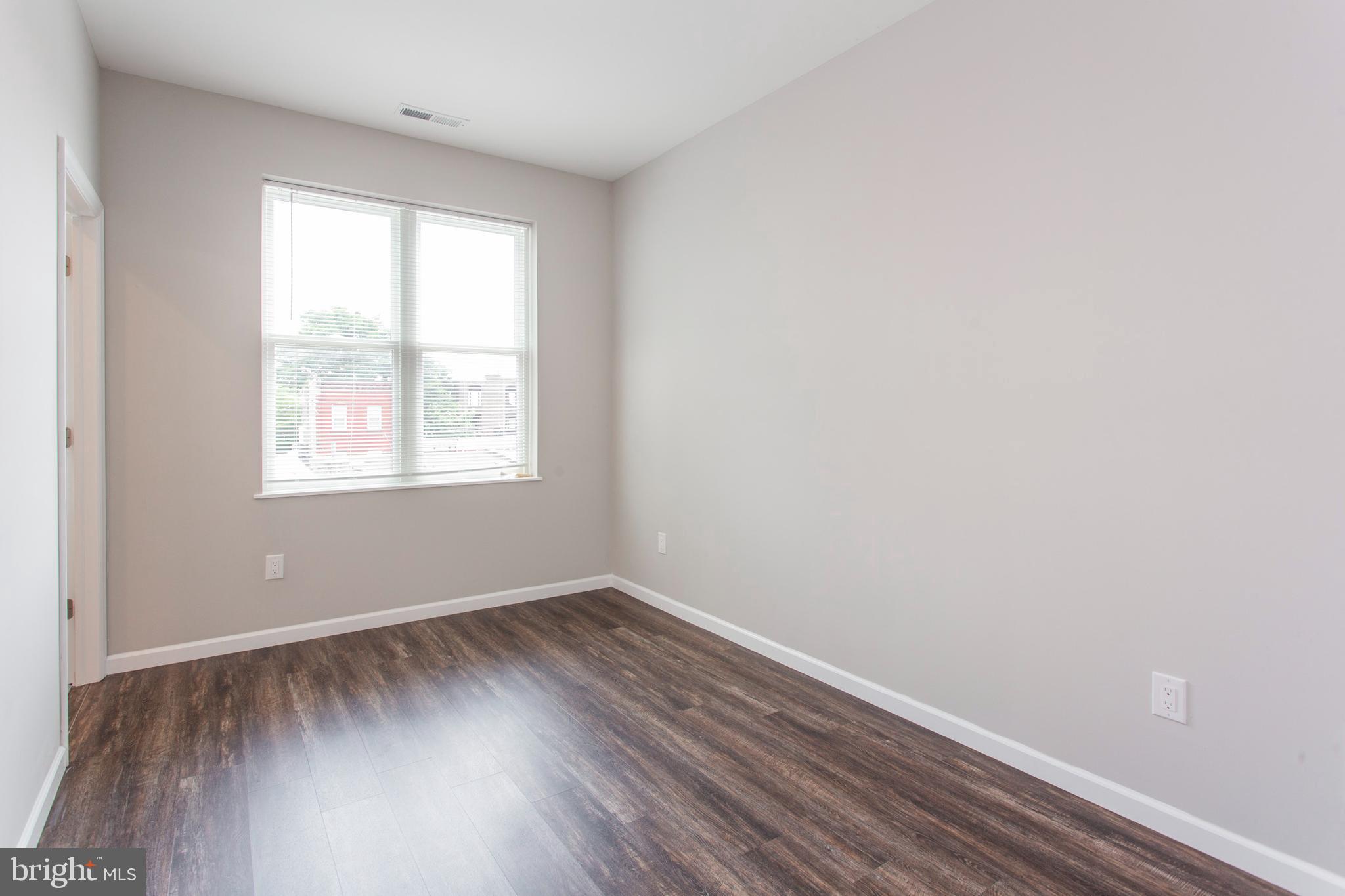 TEMPLE UNIVERSITY - Residential Lease