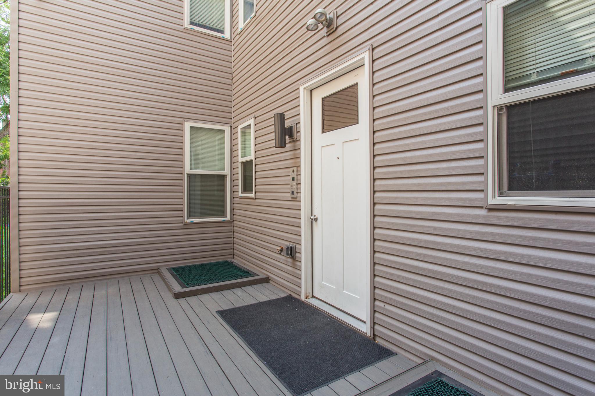 TEMPLE UNIVERSITY - Residential Lease