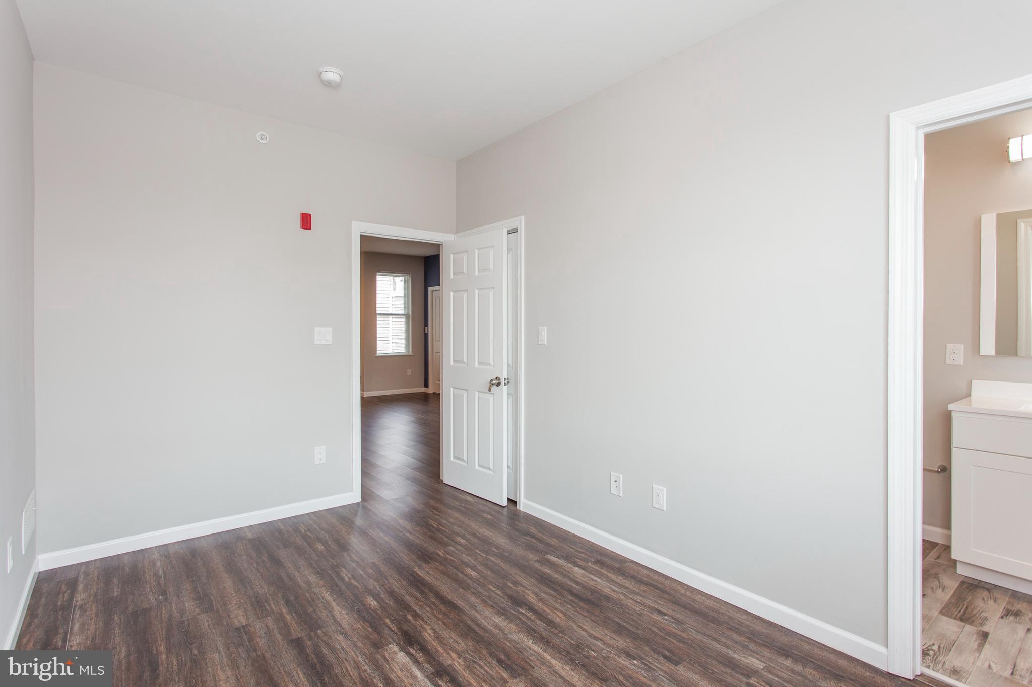 TEMPLE UNIVERSITY - Residential Lease