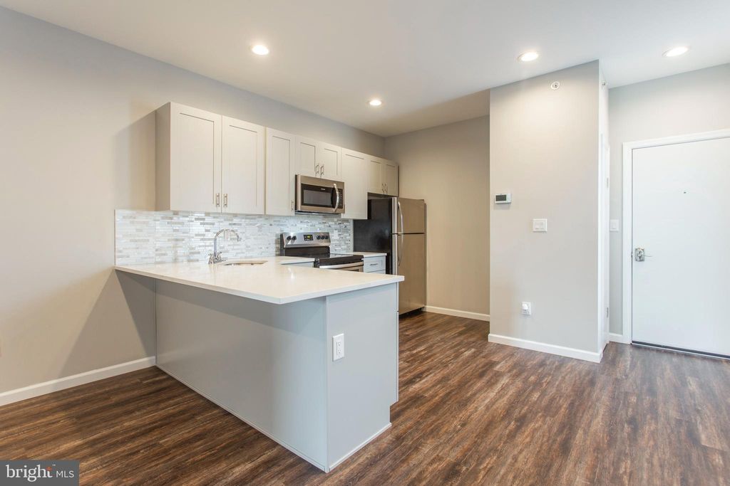 Photo of 1917 N 7th Street #3R, PHILADELPHIA, PA 19122 (MLS # PAPH2556522)