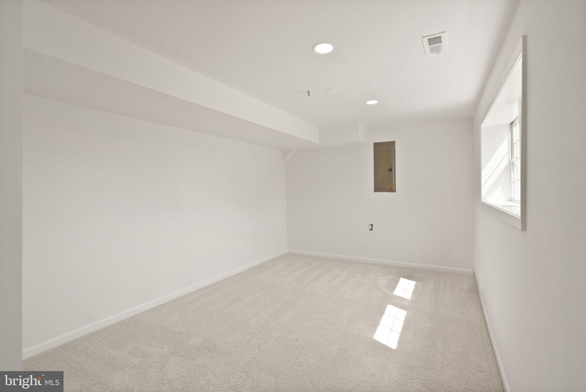 MT WEISSNER - Residential