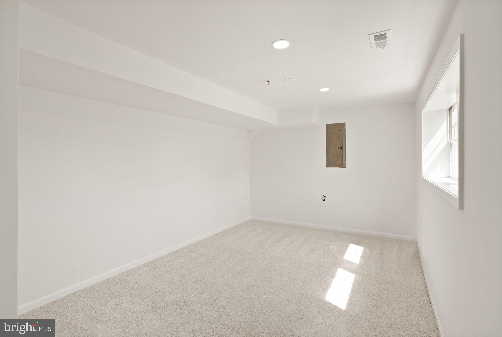 MT WEISSNER - Residential