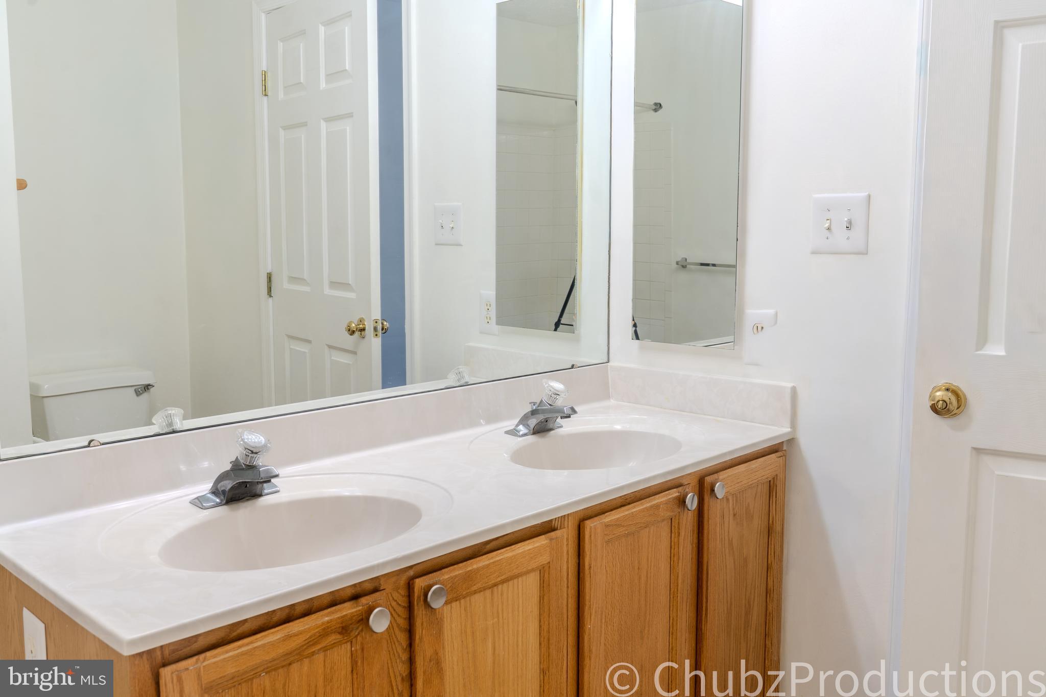 RUSSETT - Residential Lease