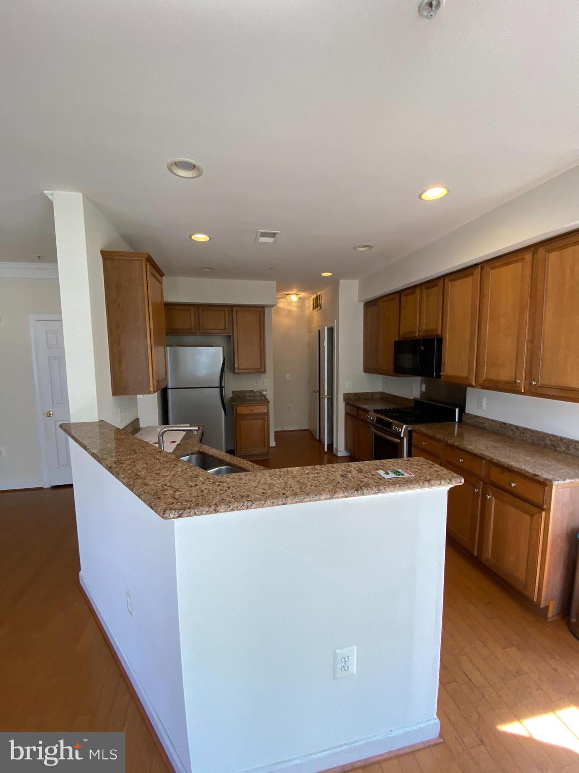 COPPERMINE CROSSING - Residential Lease