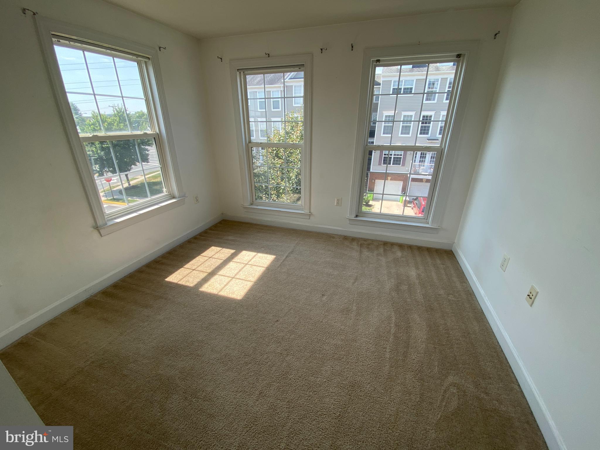 COPPERMINE CROSSING - Residential Lease