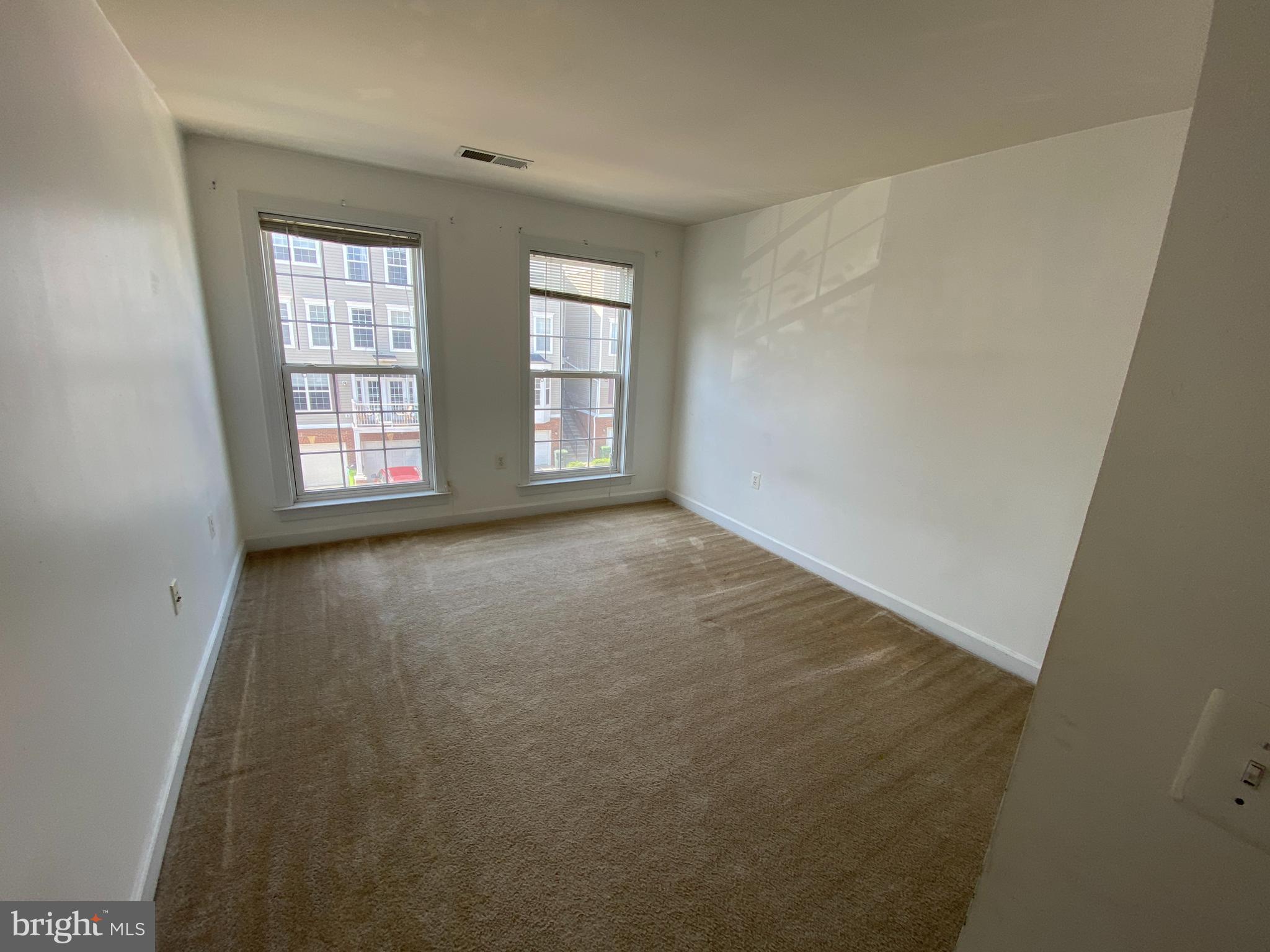 COPPERMINE CROSSING - Residential Lease