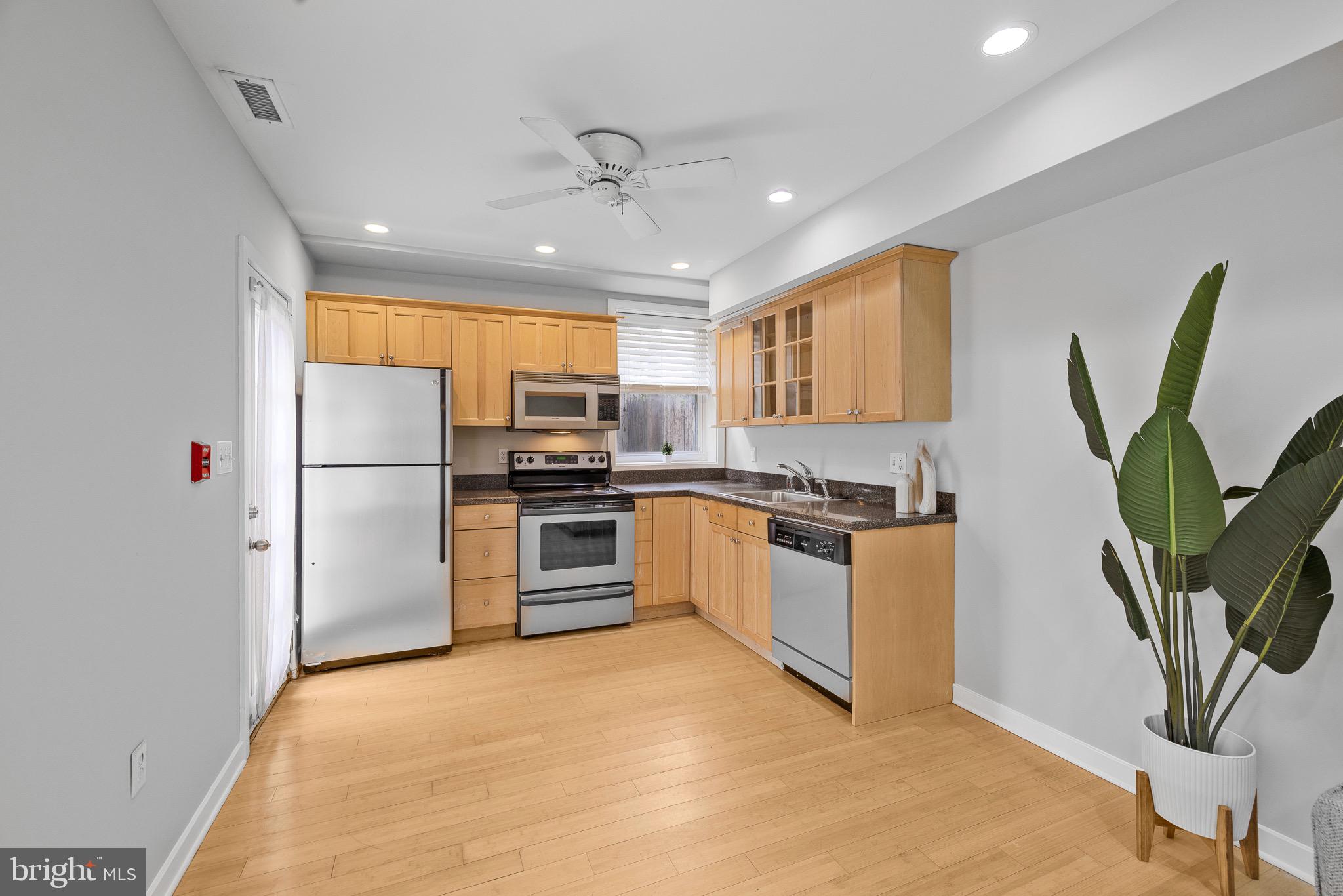 GRADUATE HOSPITAL - Residential