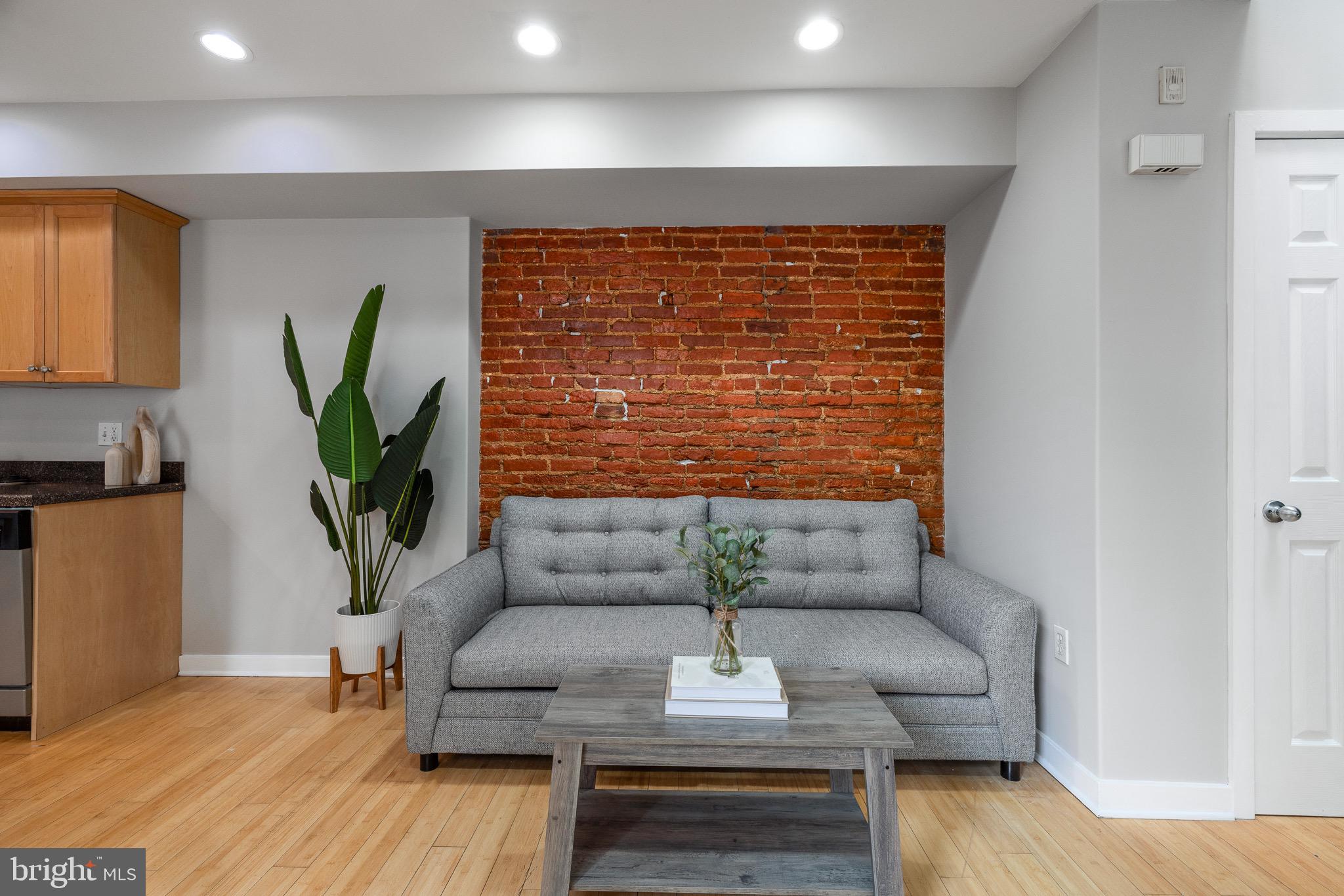 GRADUATE HOSPITAL - Residential