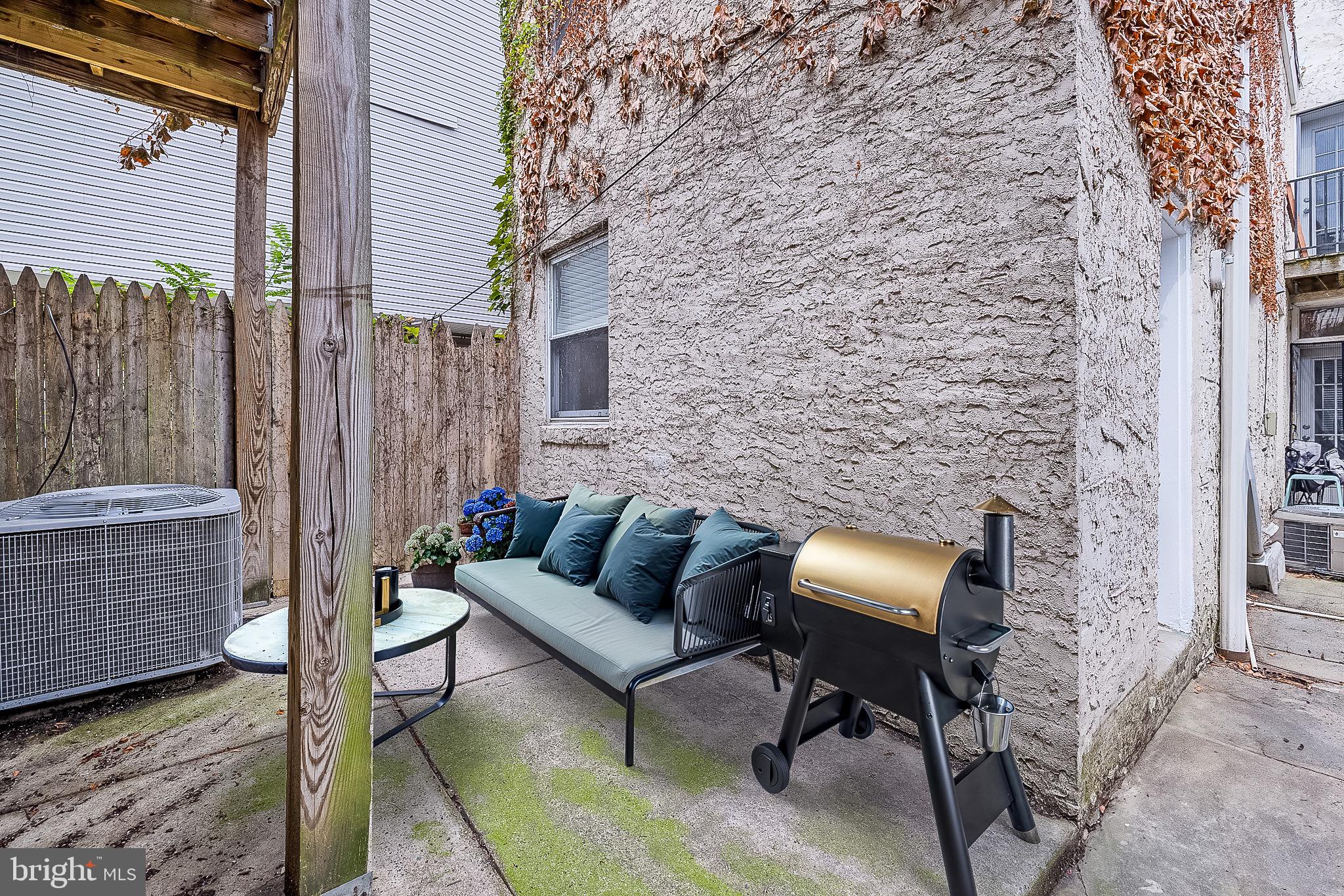 GRADUATE HOSPITAL - Residential