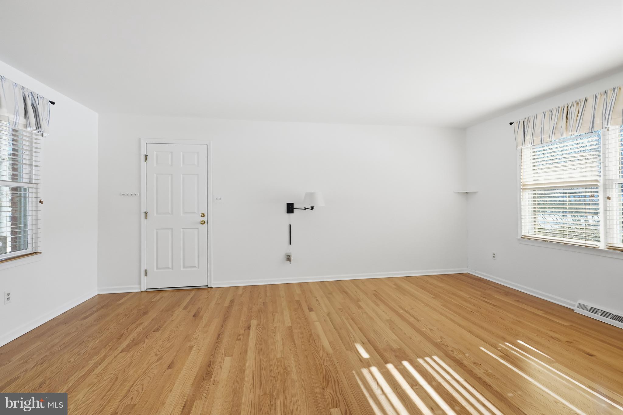 HICKORY WOODS - Residential