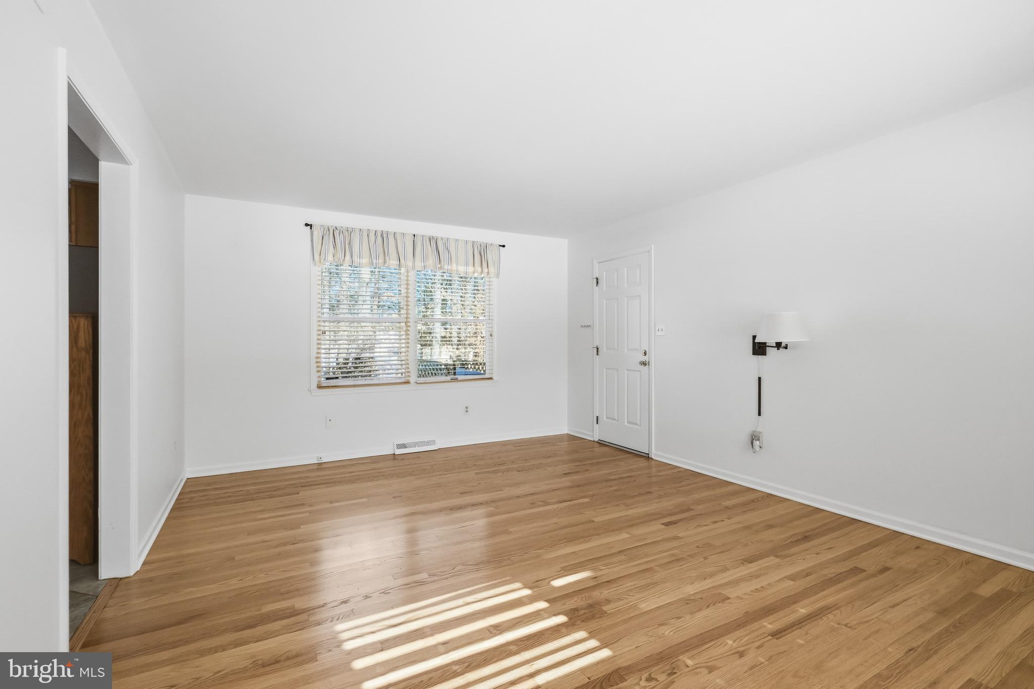 HICKORY WOODS - Residential