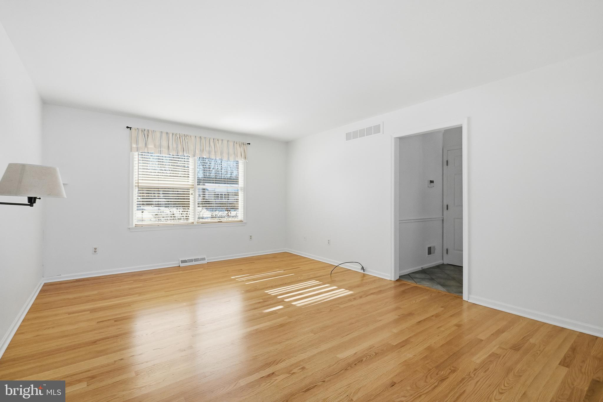 HICKORY WOODS - Residential