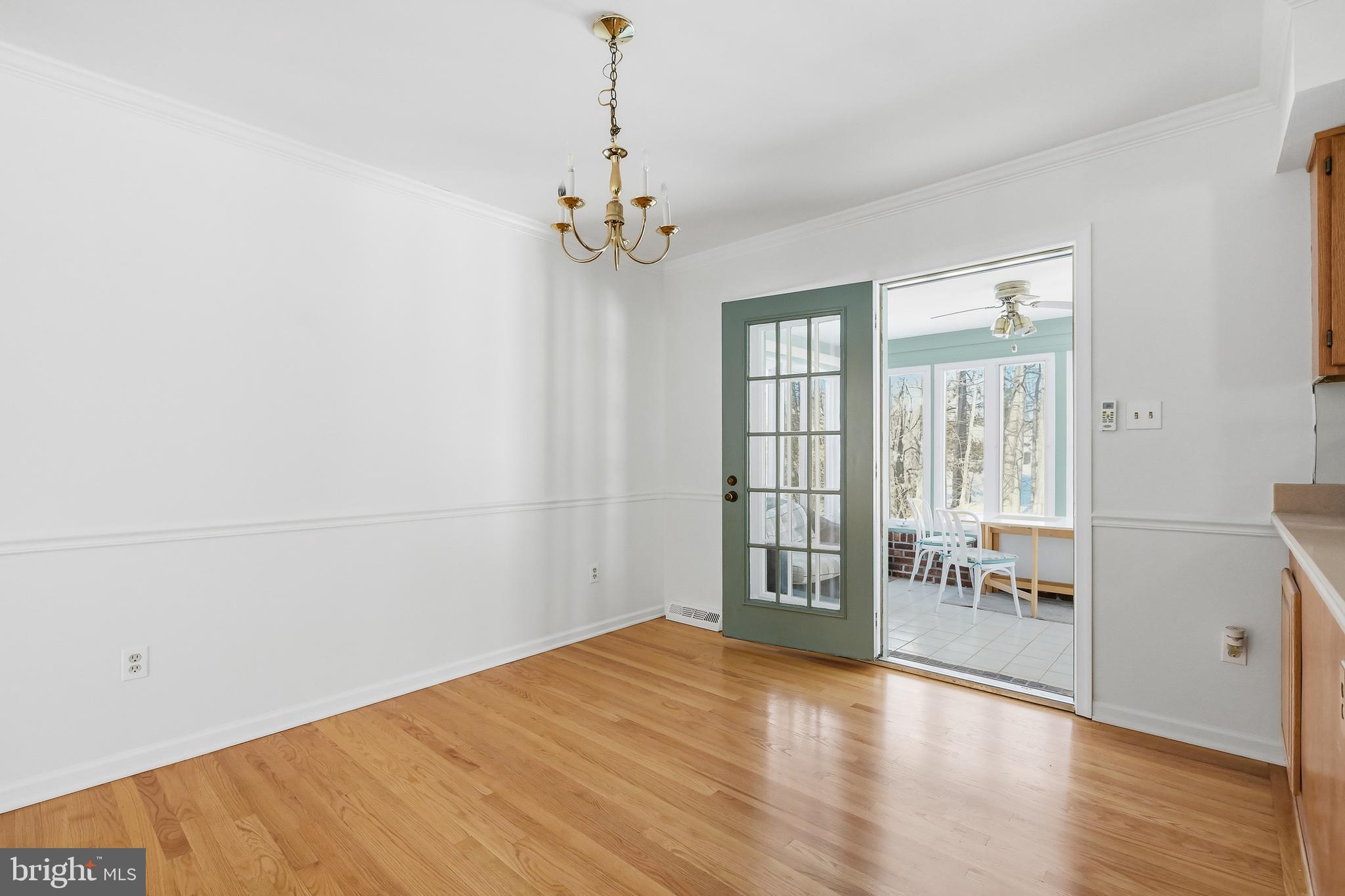 HICKORY WOODS - Residential