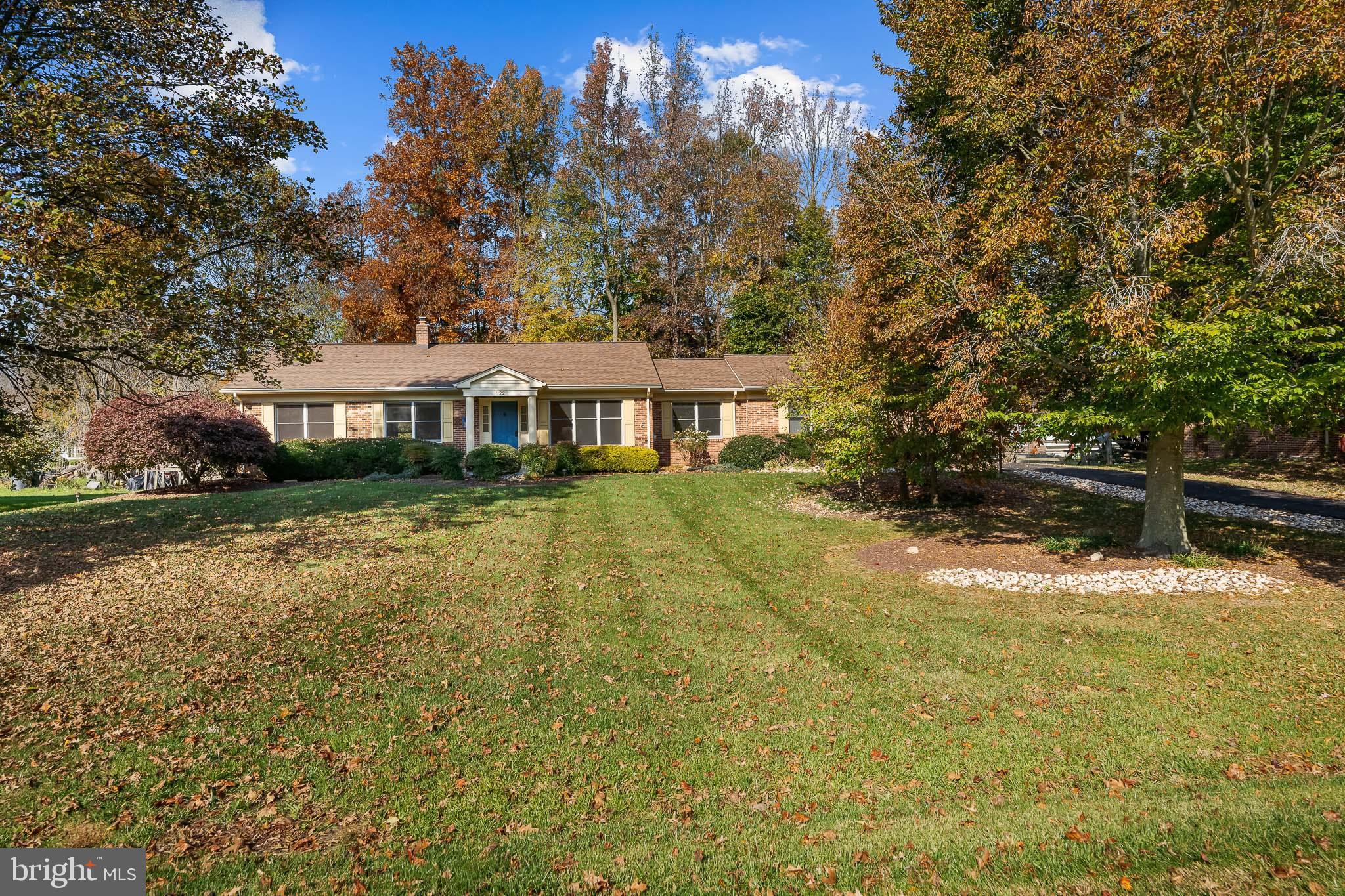 HICKORY WOODS - Residential