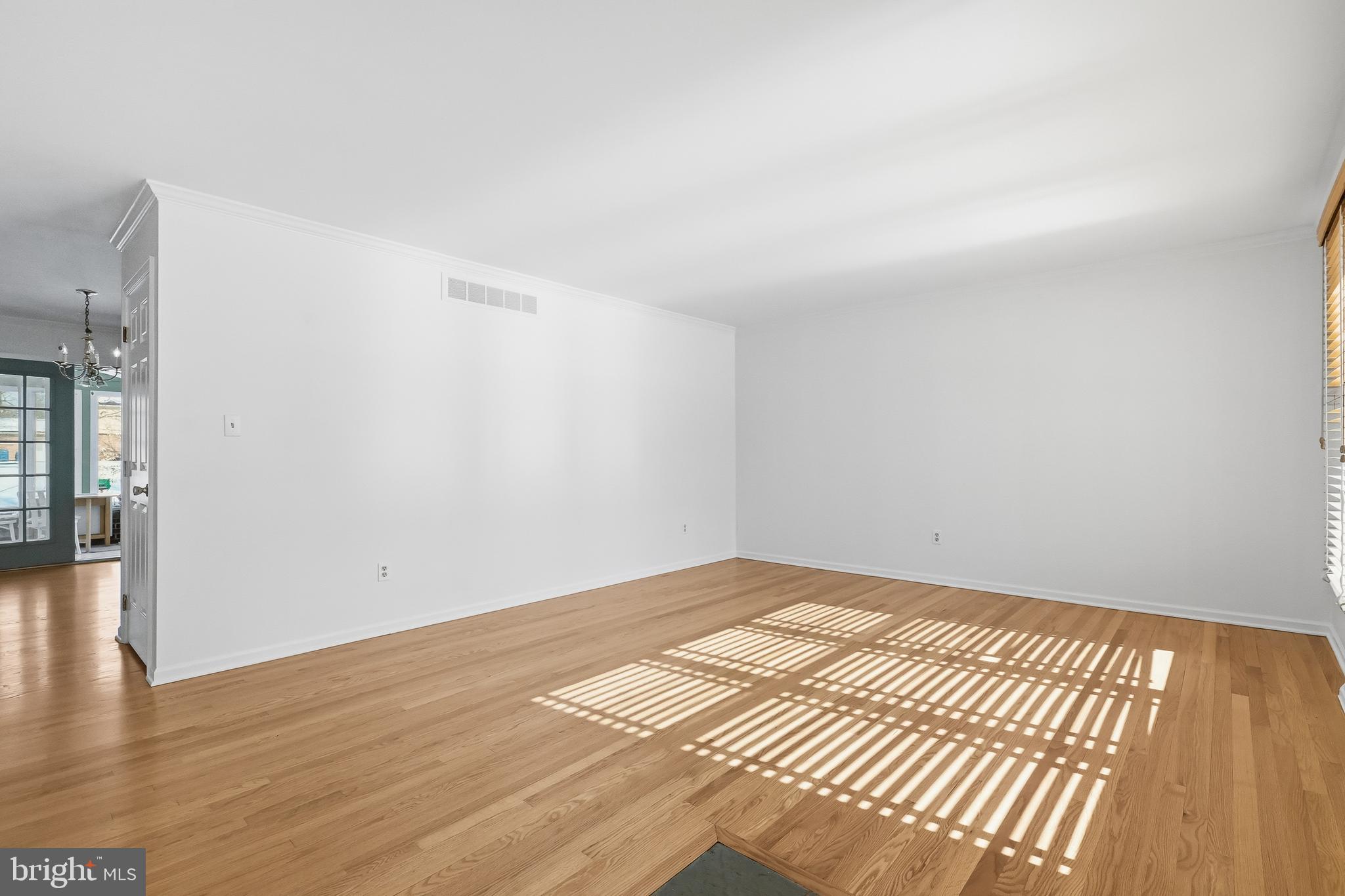 HICKORY WOODS - Residential