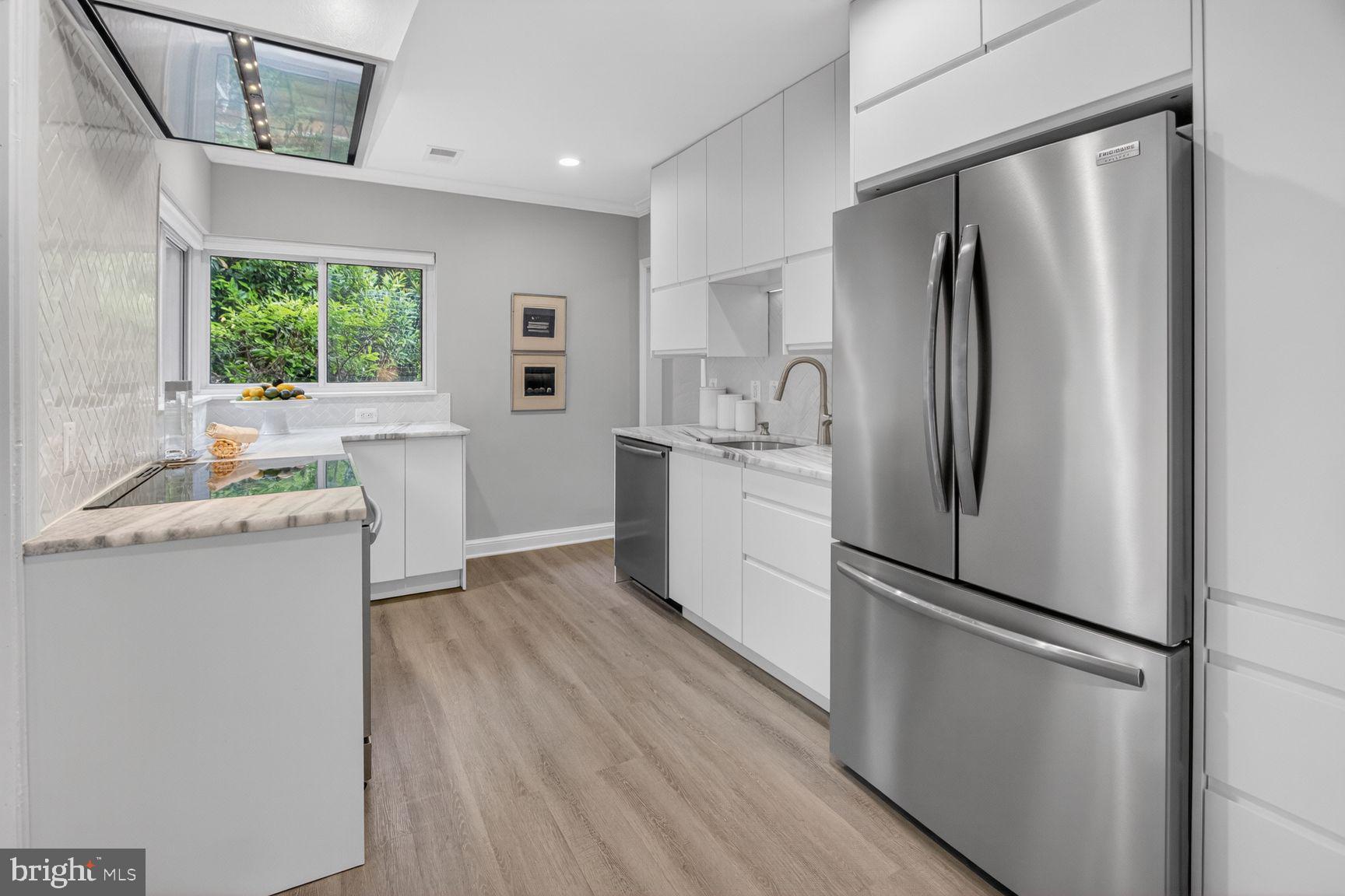 ROCK CREEK KNOLLS - Residential
