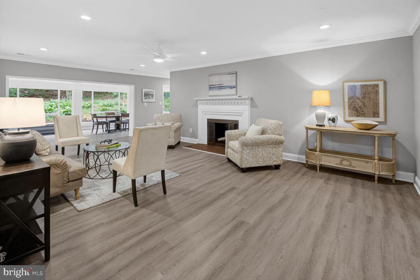 ROCK CREEK KNOLLS - Residential