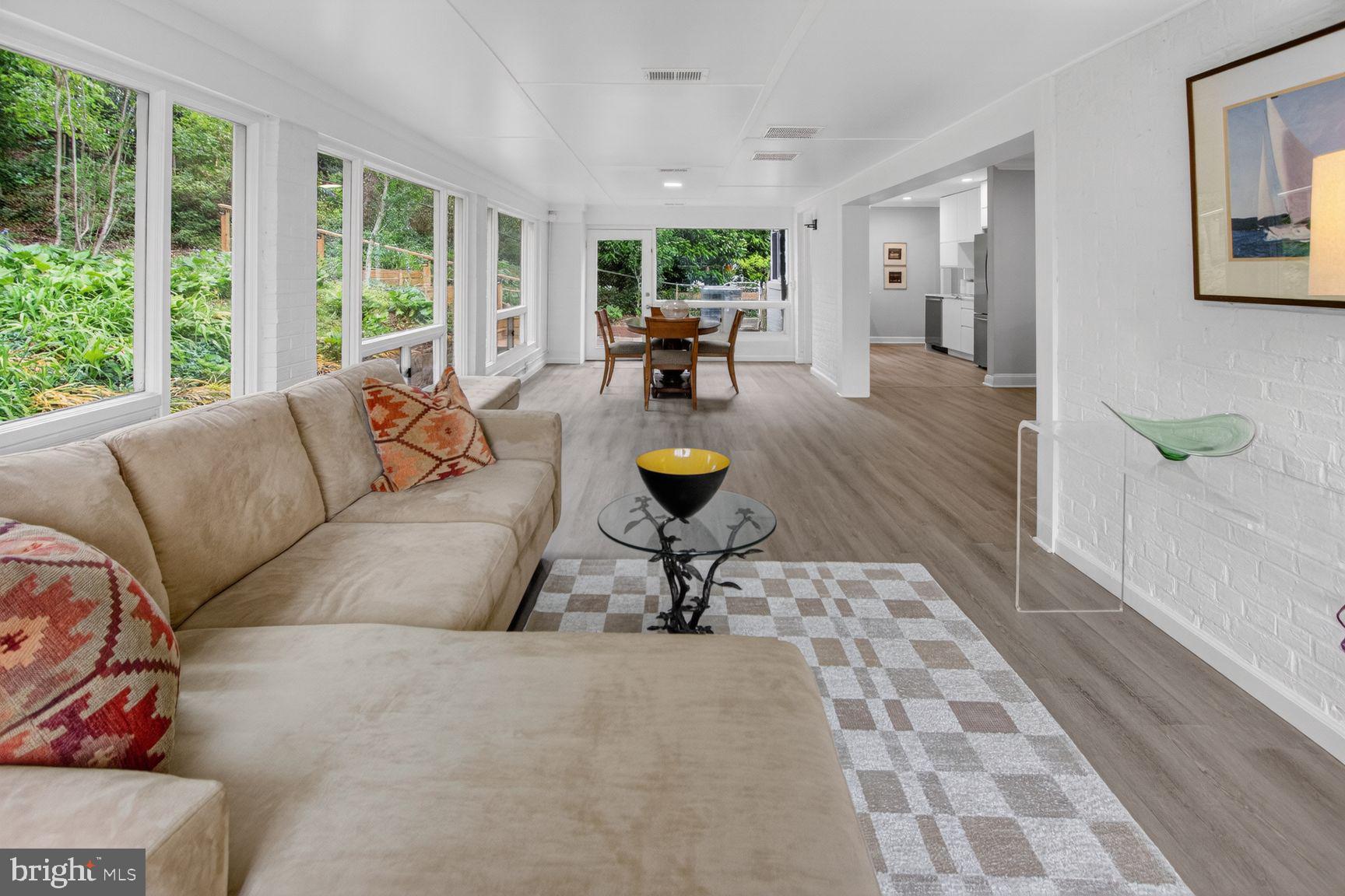 ROCK CREEK KNOLLS - Residential