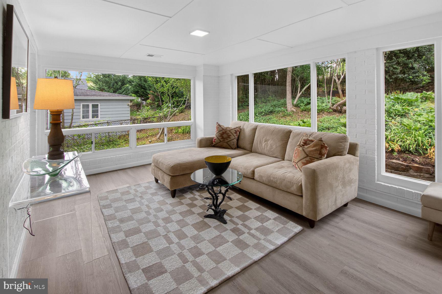 ROCK CREEK KNOLLS - Residential