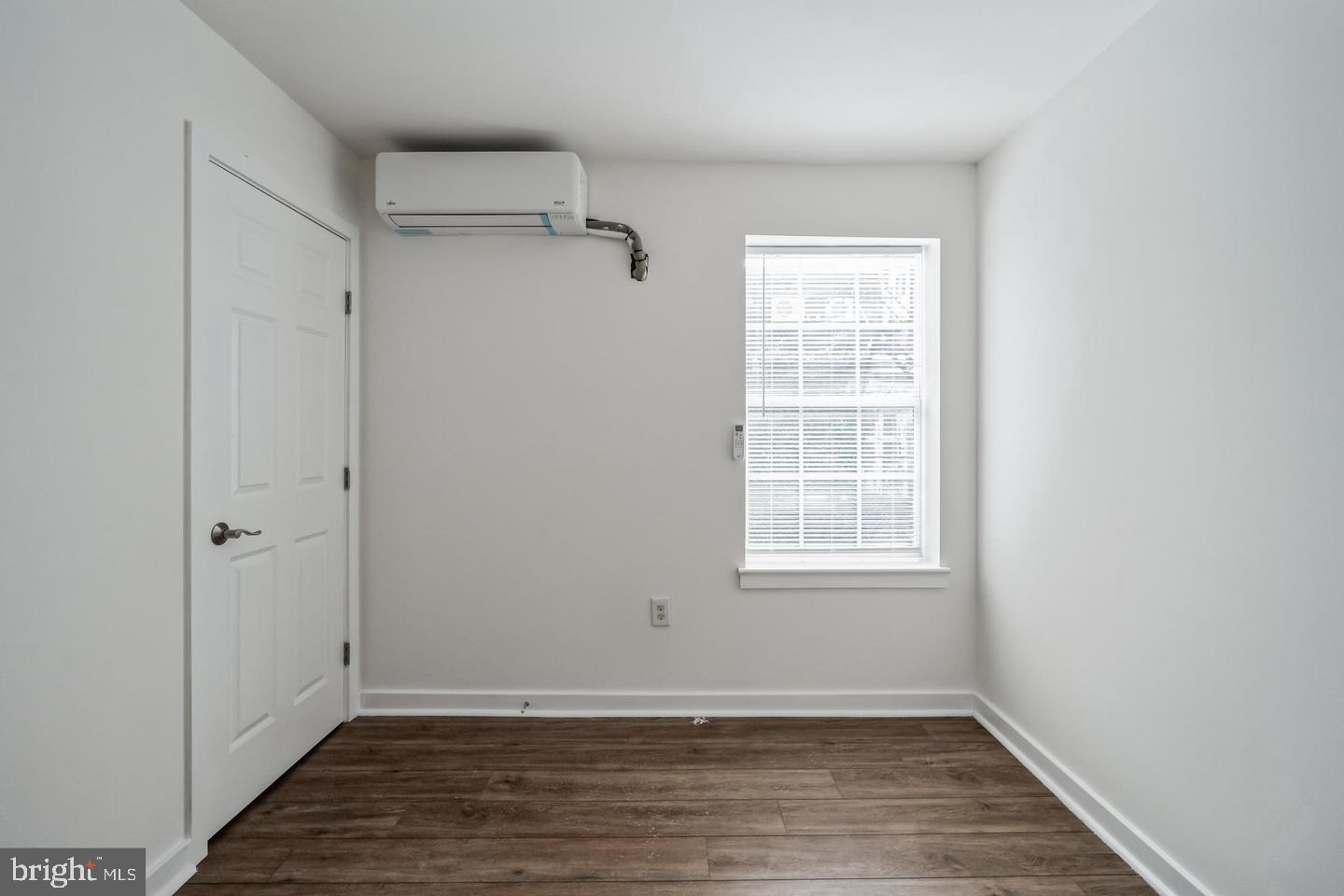 UNIVERSITY CITY - Residential Lease