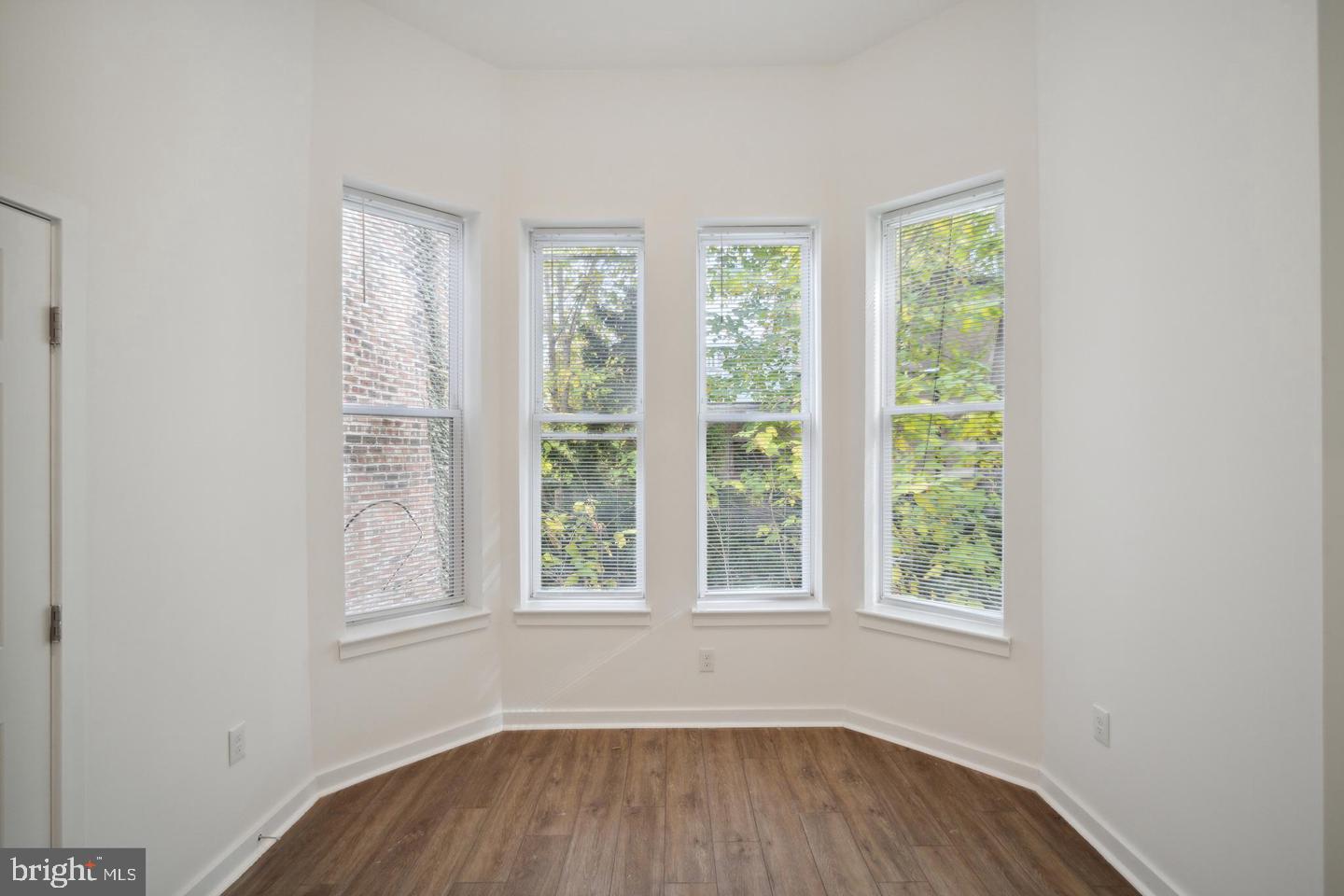 UNIVERSITY CITY - Residential Lease