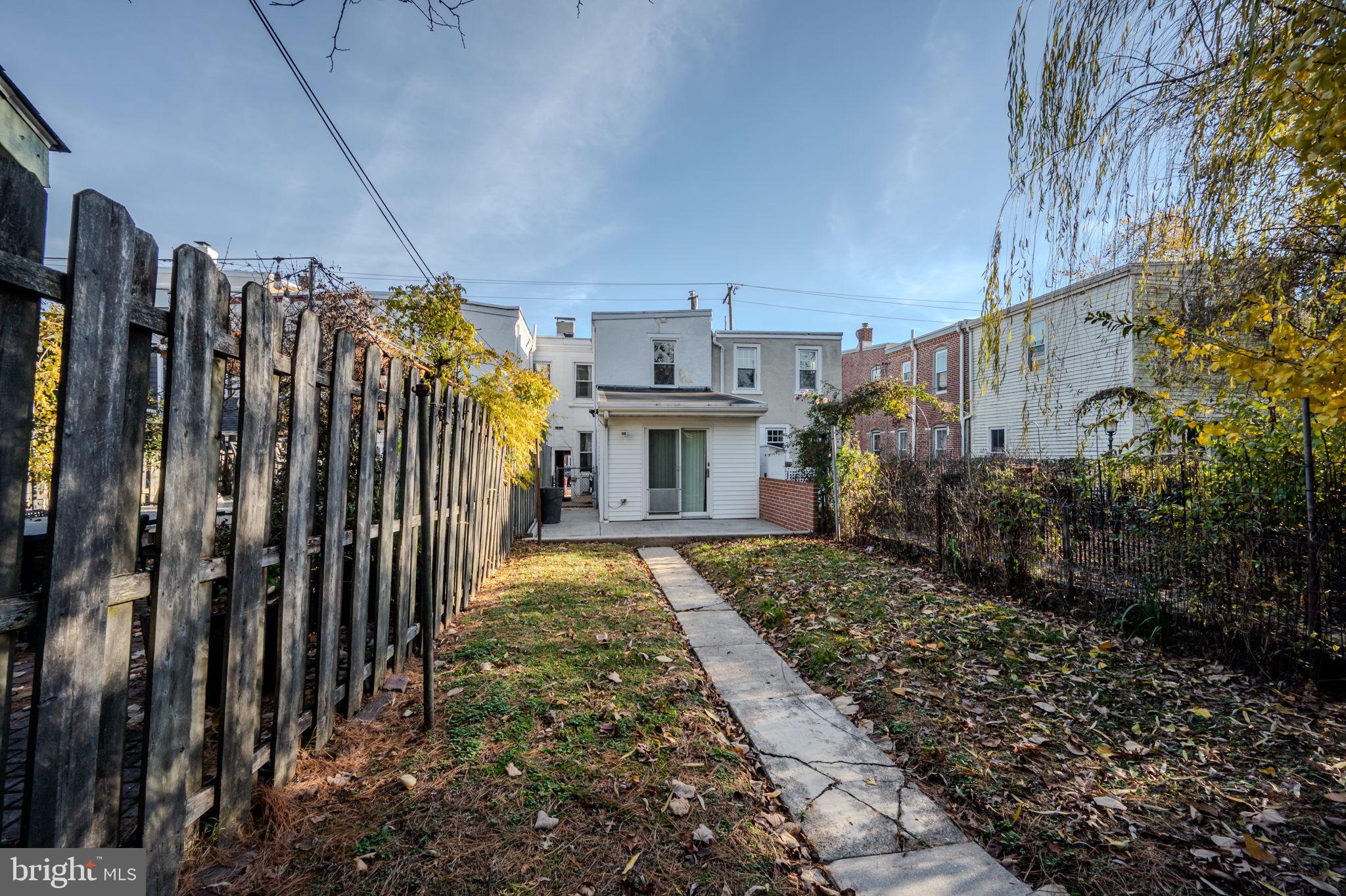 FORTY ACRES - Residential