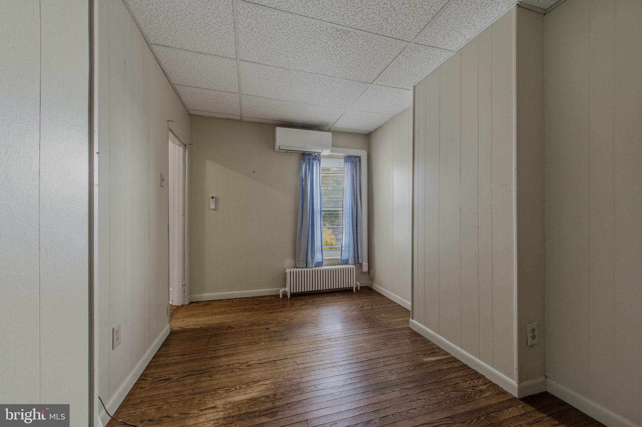 FORTY ACRES - Residential