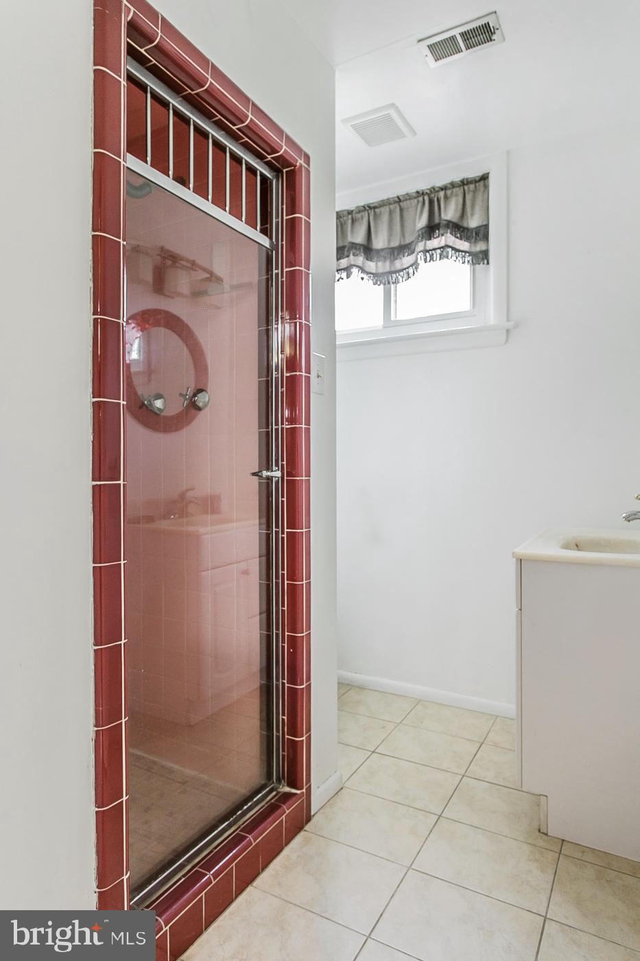 ROSEDALE - Residential