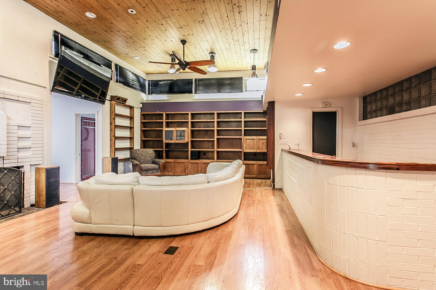 ROSEDALE - Residential