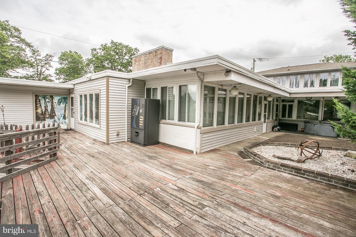 ROSEDALE - Residential