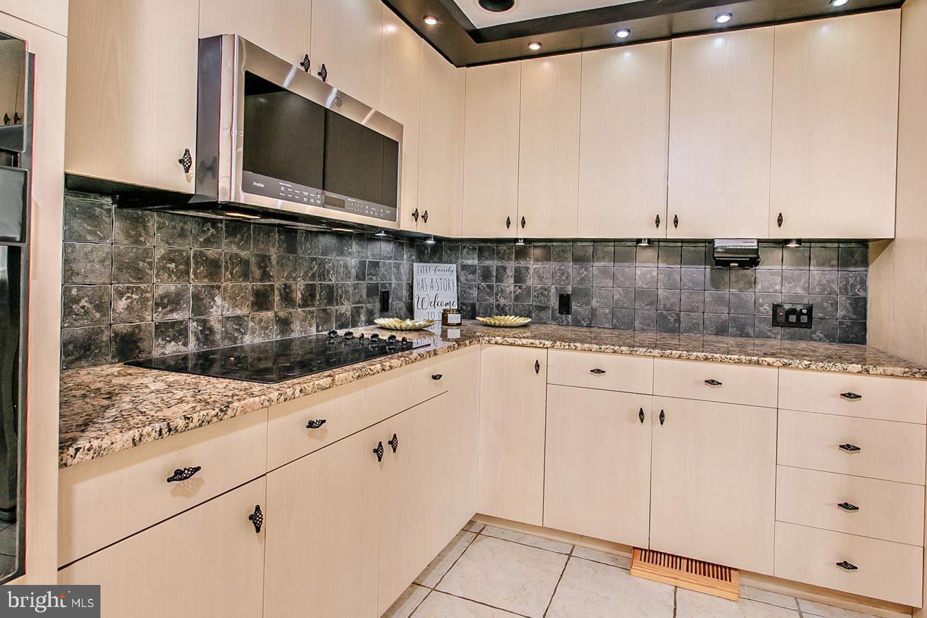 ROSEDALE - Residential