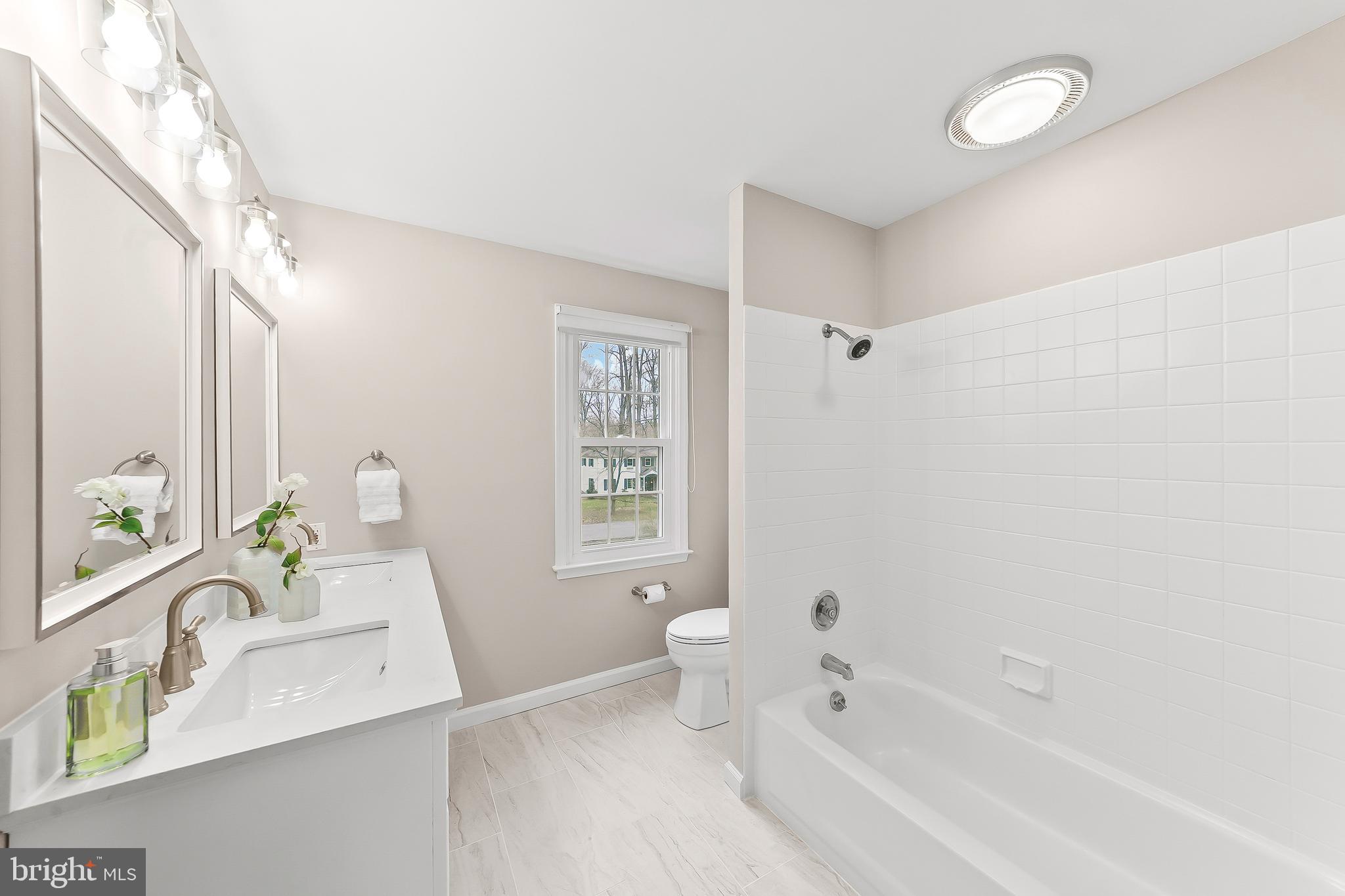 HAMORTON WOODS - Residential