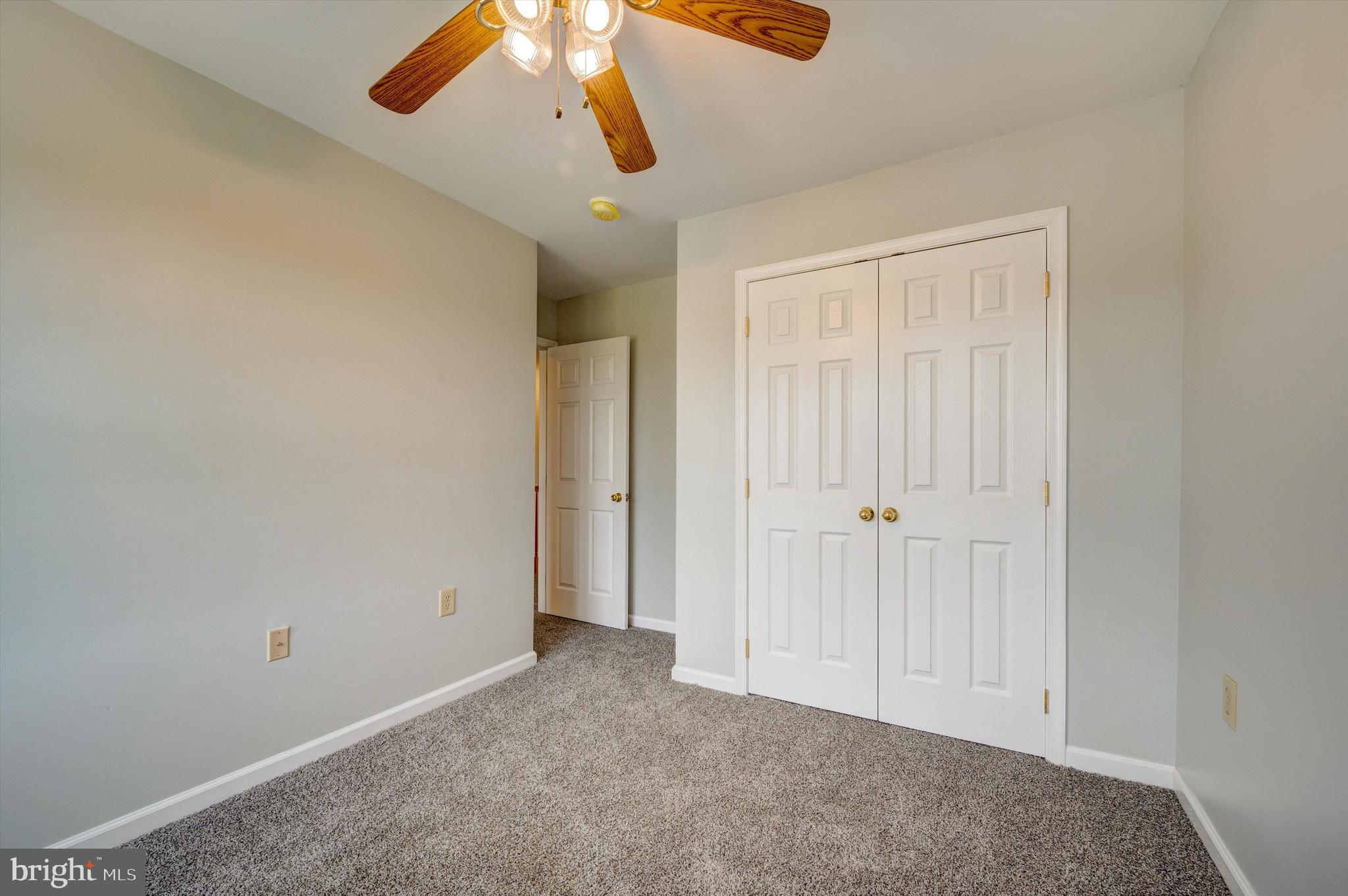 TOWNES OF OAKHURST - Residential