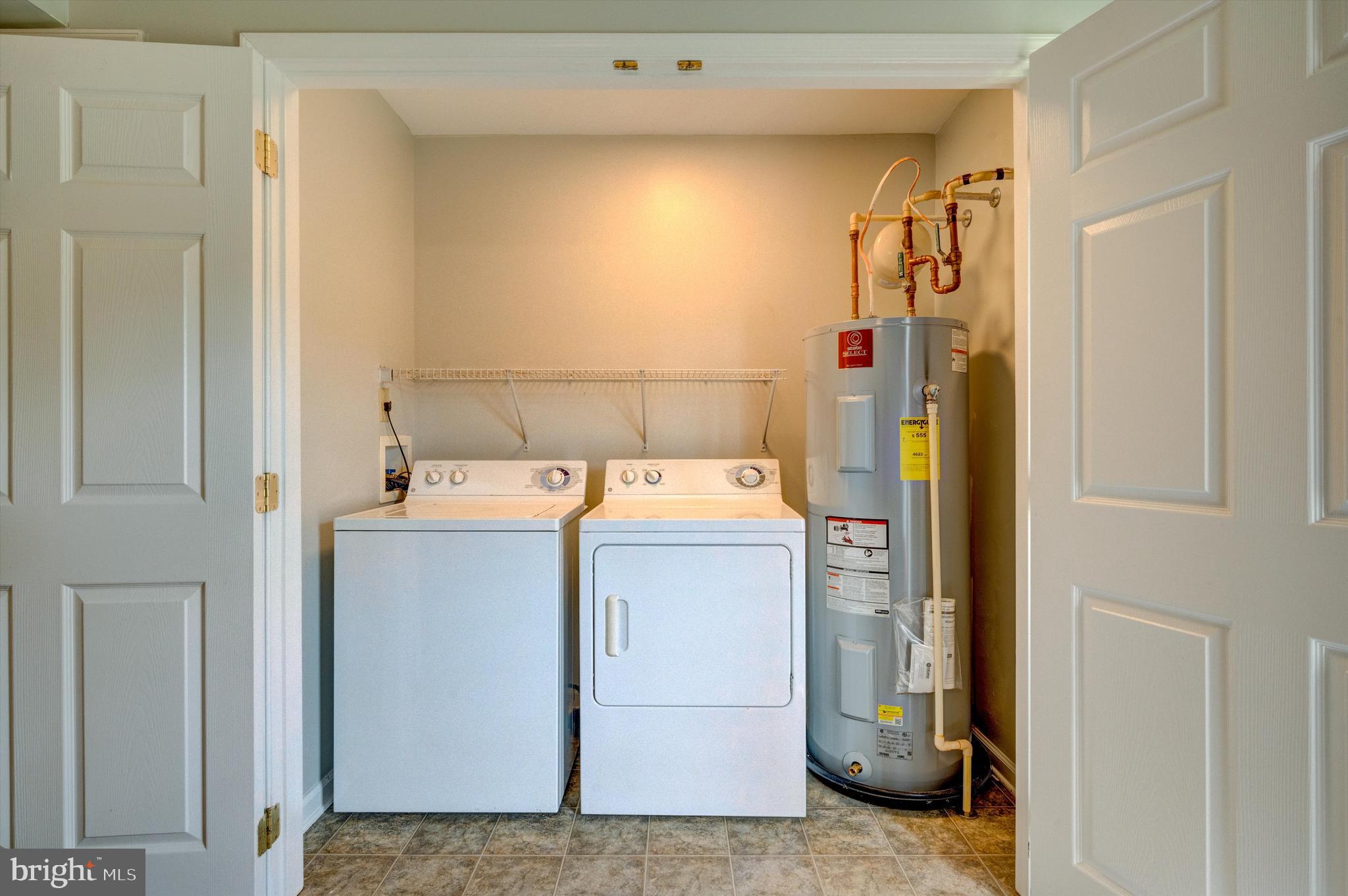 TOWNES OF OAKHURST - Residential