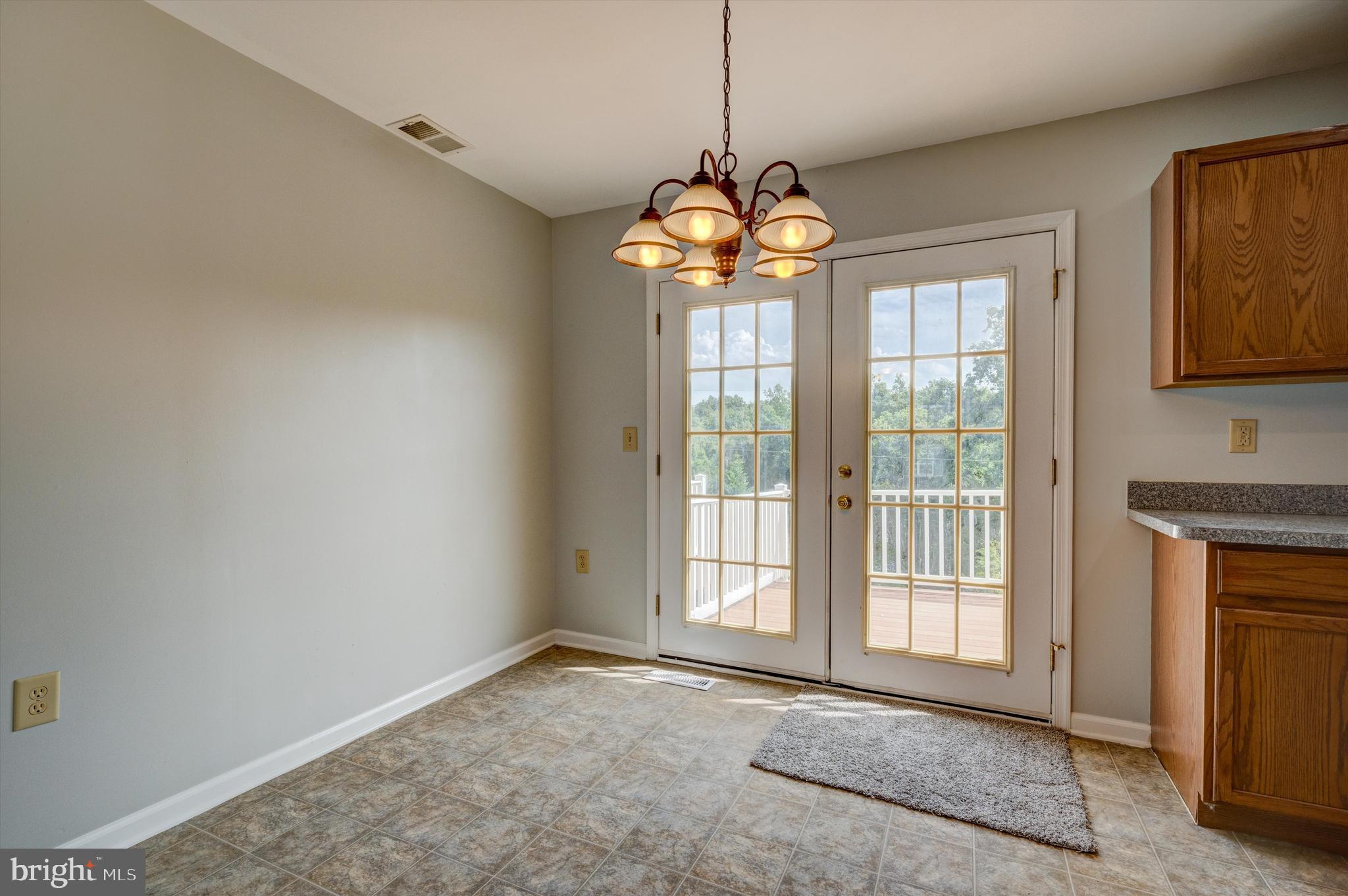 TOWNES OF OAKHURST - Residential